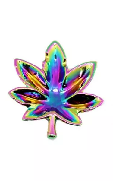 porcelain-leaf-ashtray Porcelain Leaf Ashtray
